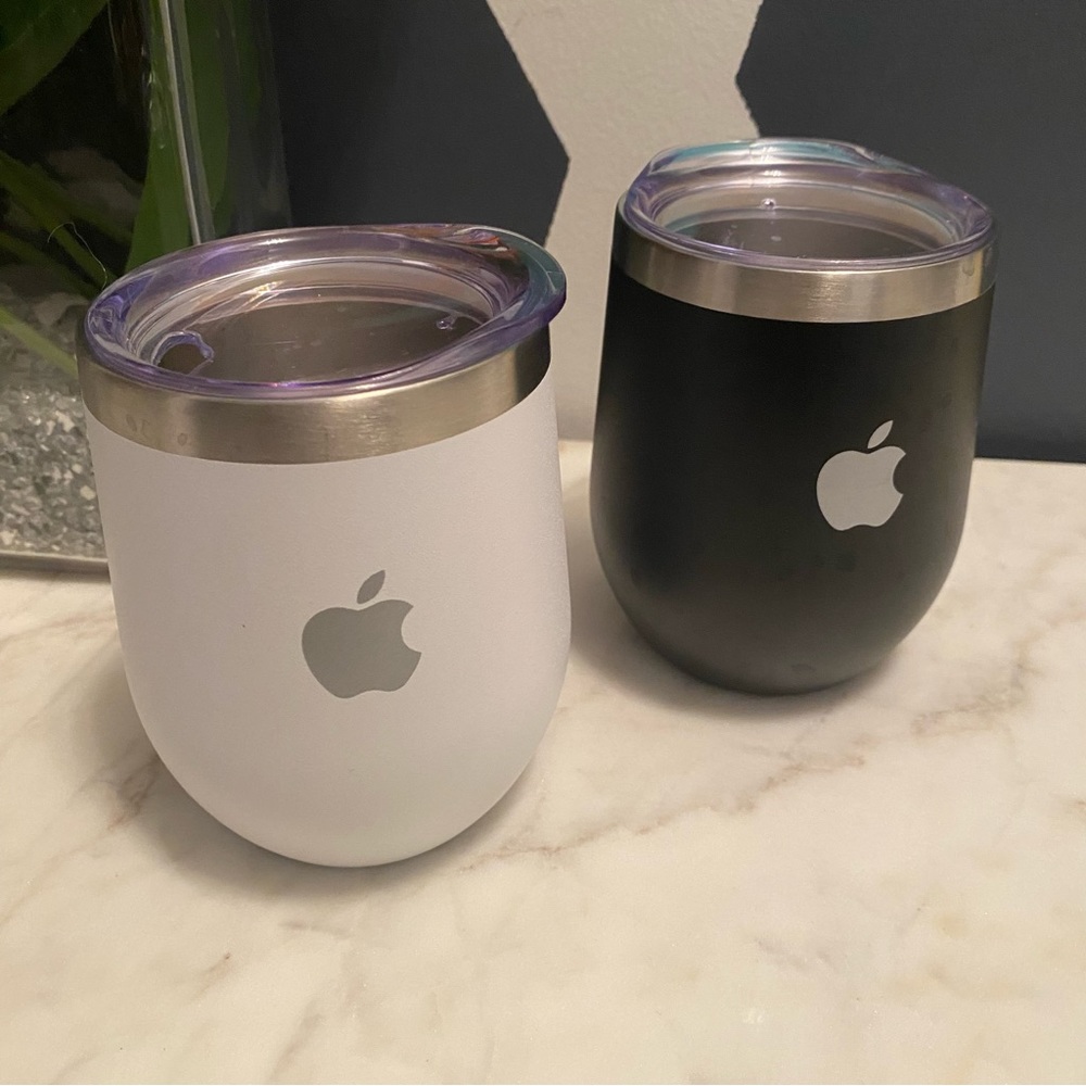 Set of two new Apple logo wine tumblers 🖤